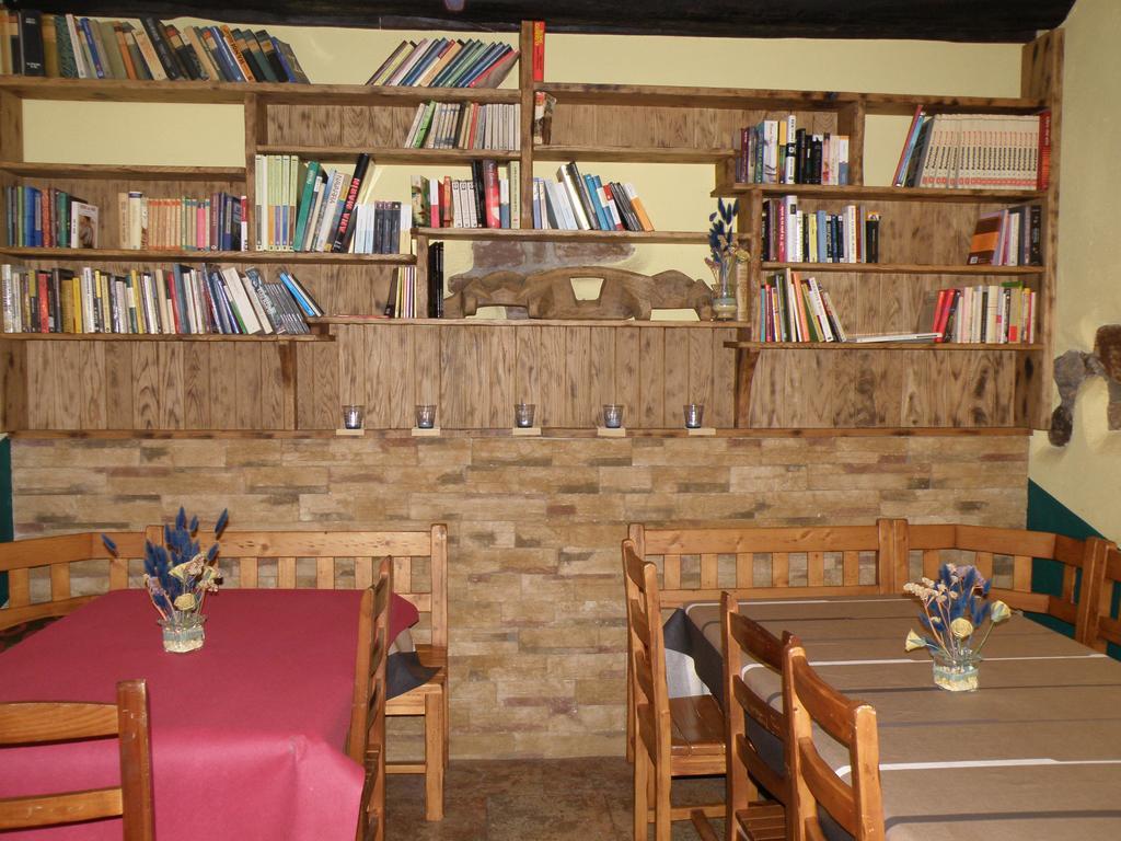 Posada Elbete Buitenkant foto