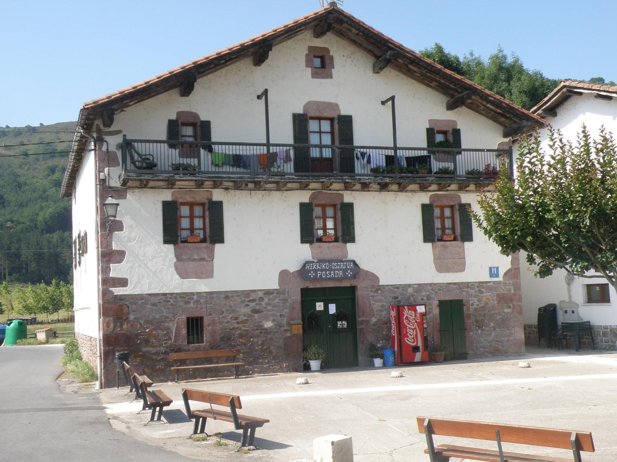 Posada Elbete Buitenkant foto