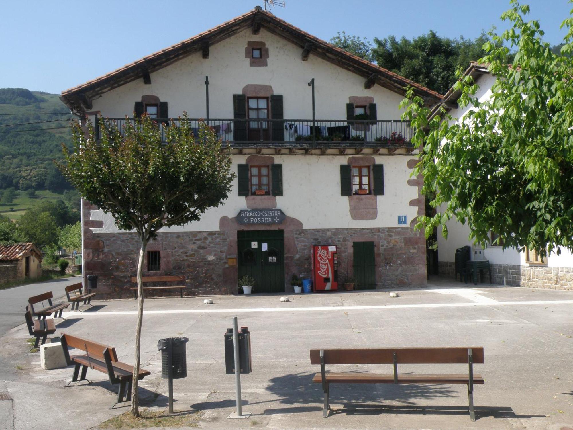 Posada Elbete Buitenkant foto